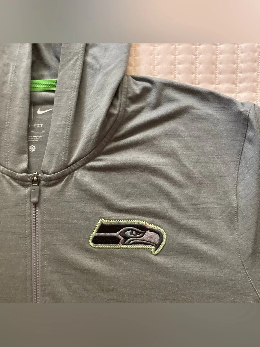 Seattle Seahawks Nike Full Zip Hoodie Jacket Men’s XL Gray On Field Dri Fit NFL